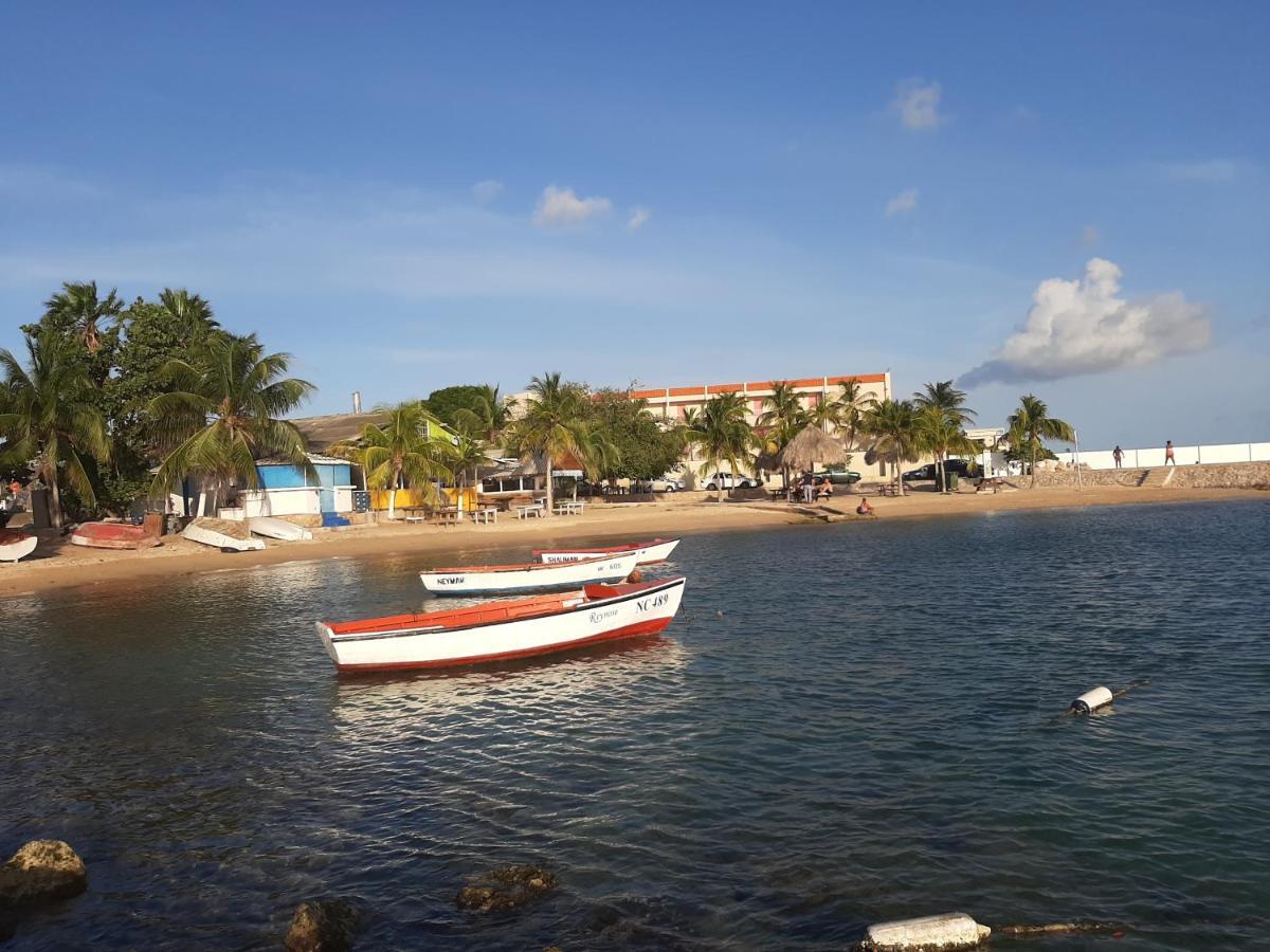 Homely Studio Apartment Curacao Willemstad Quarto foto